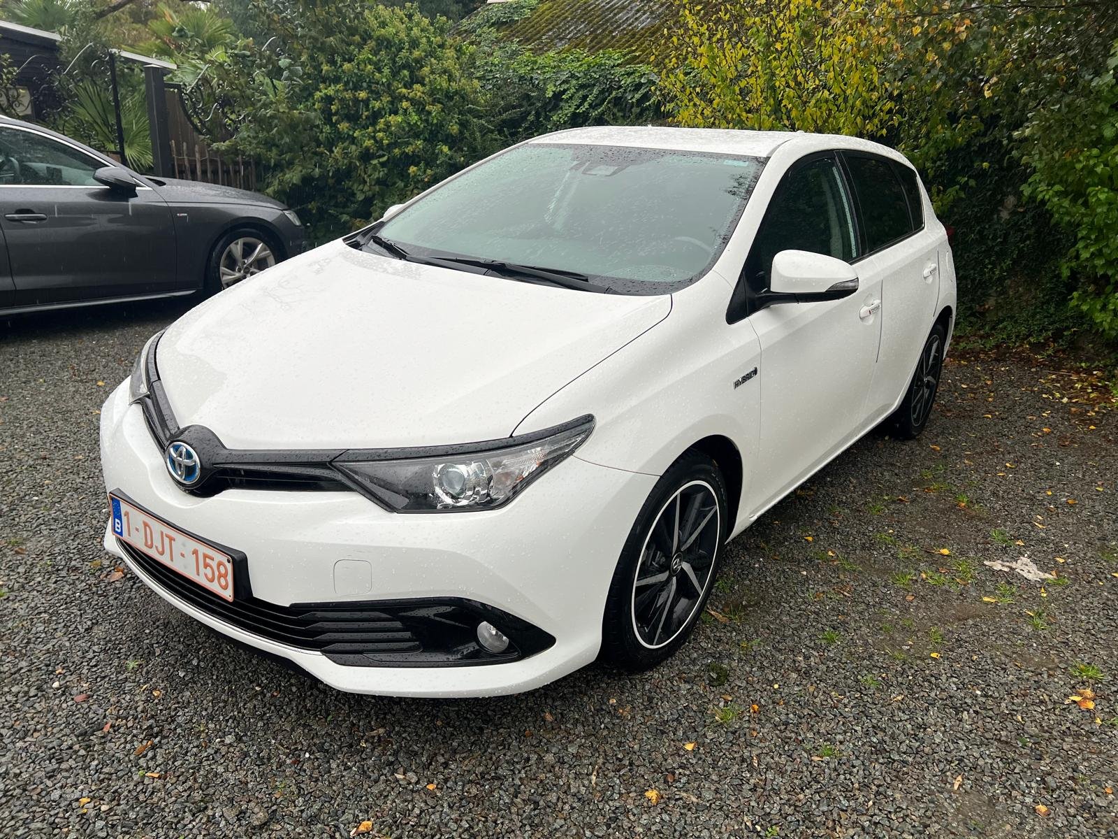 Toyota Auris uit 2019 aangekocht door CarSwitch in Maaseik
