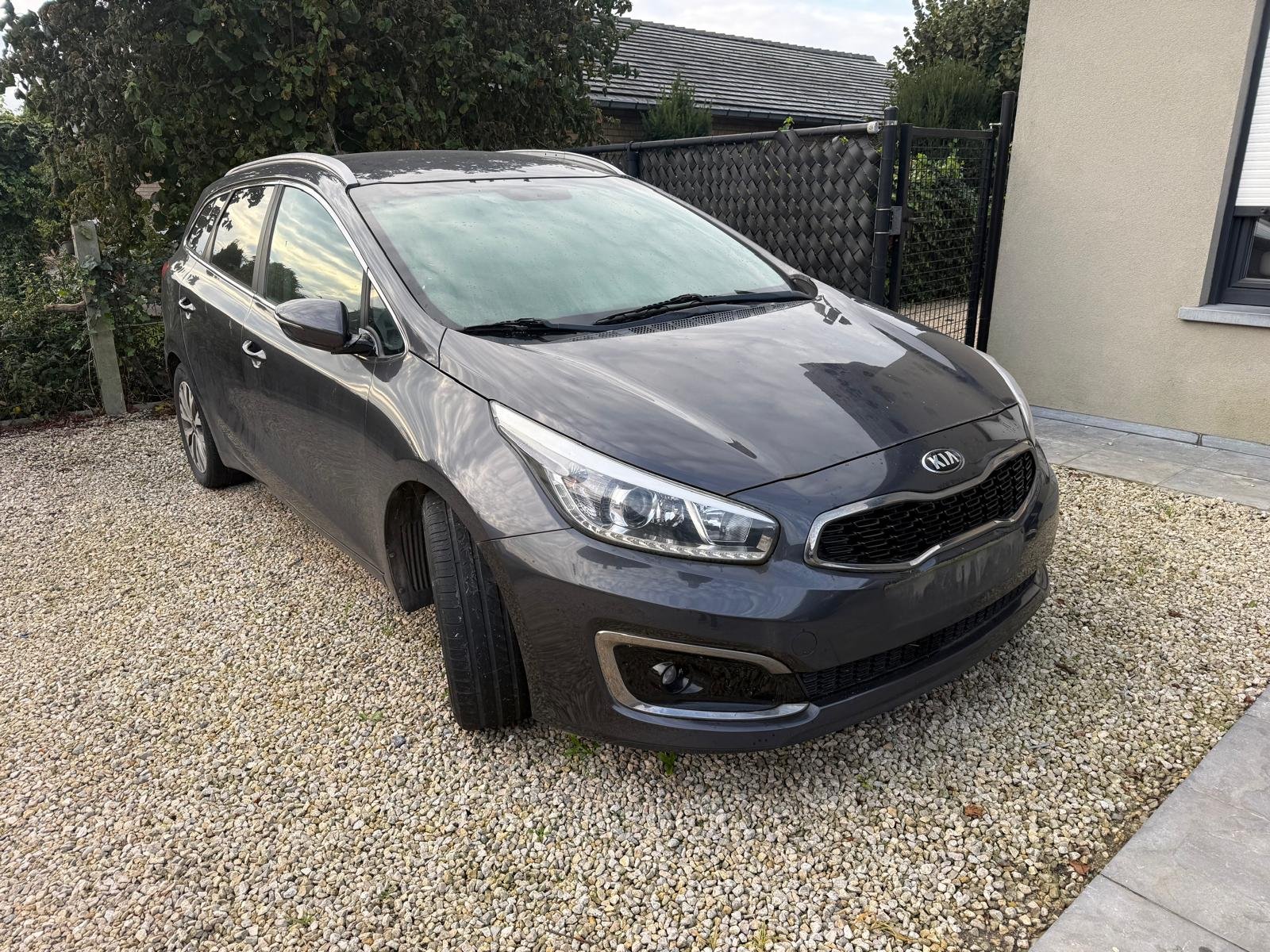 Kia aangekocht door CarSwitch in Bredene