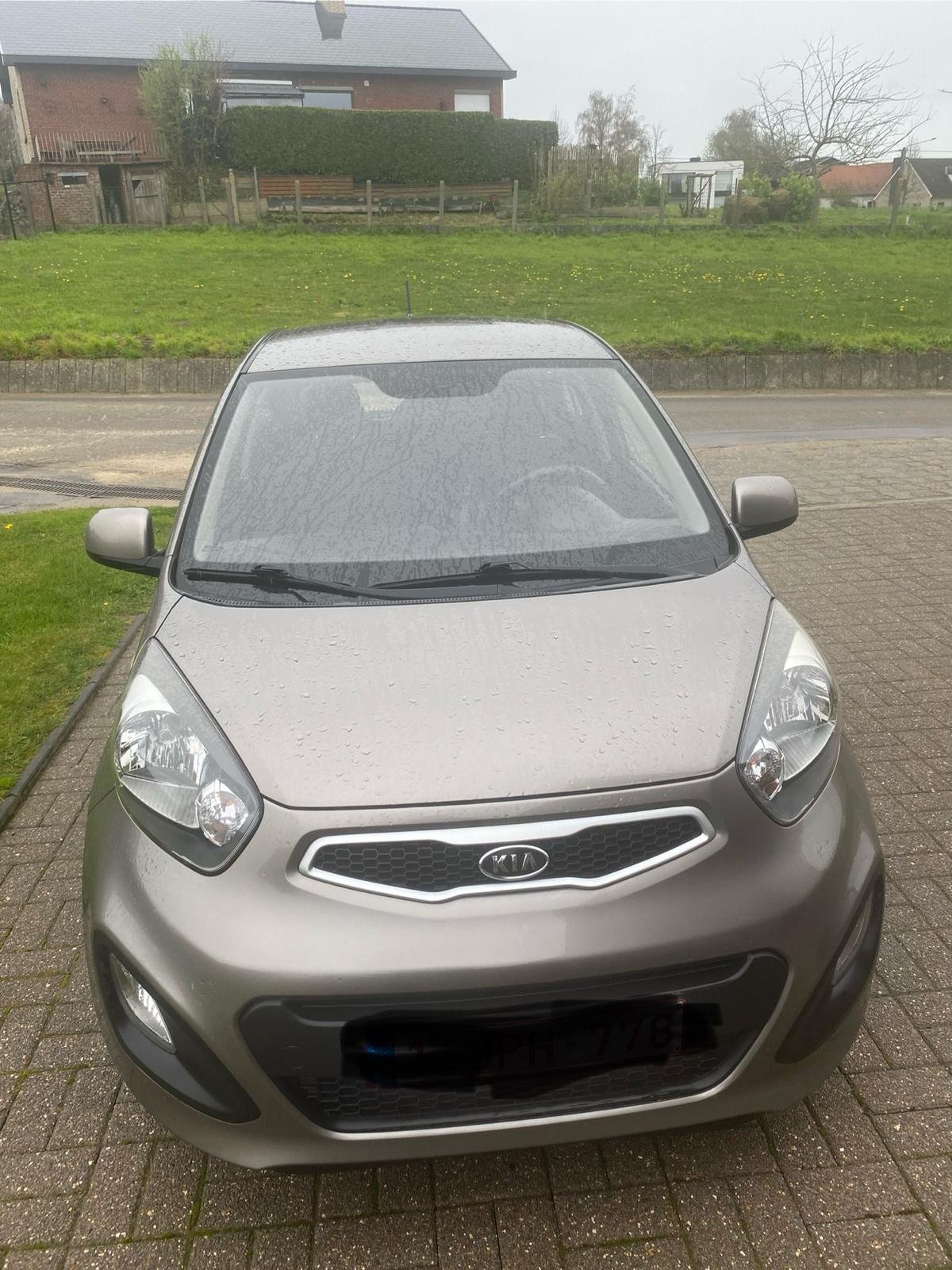 Kia aangekocht door CarSwitch in Evere
