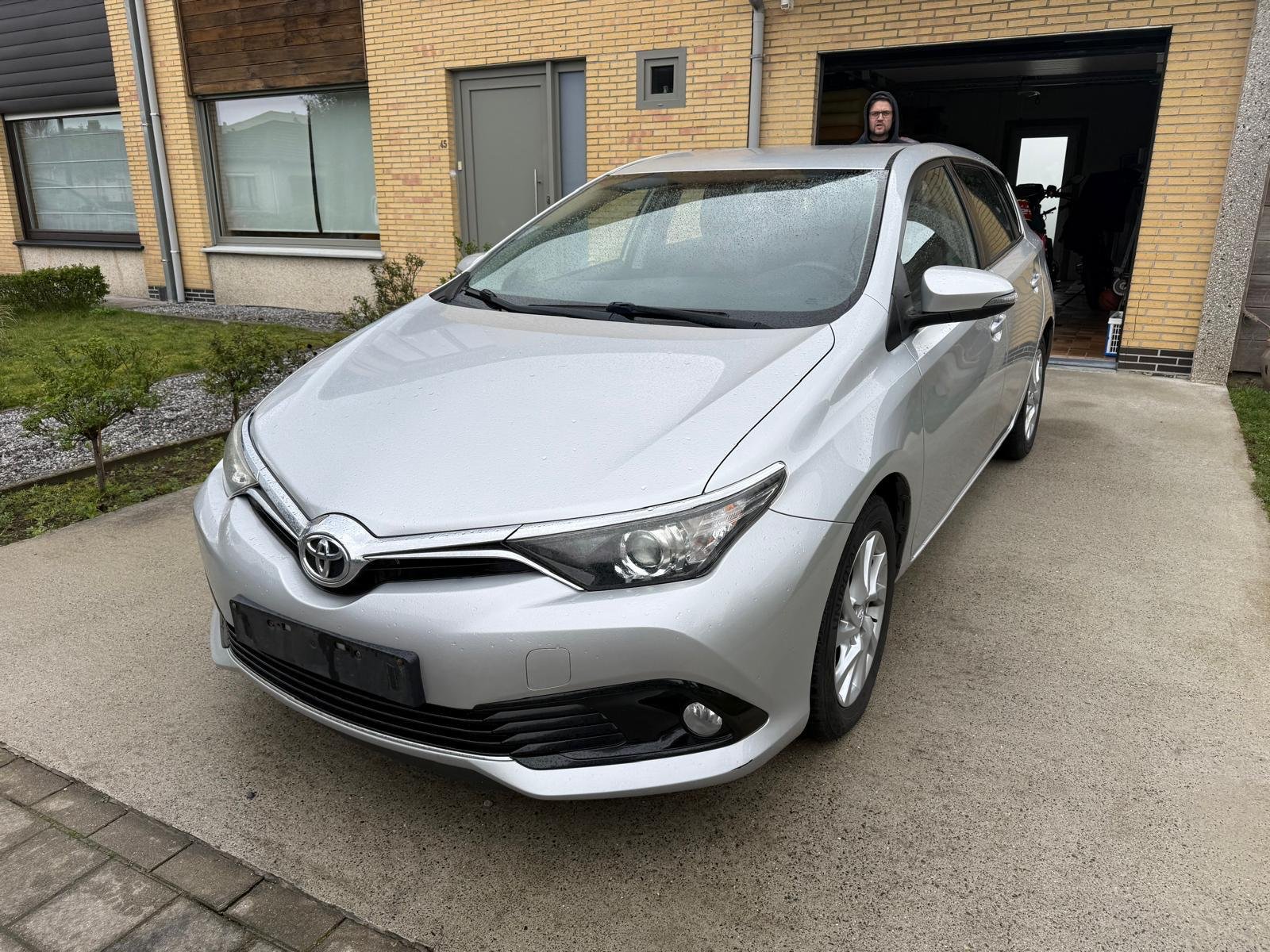 Toyota Auris uit 2016 aangekocht door CarSwitch in As