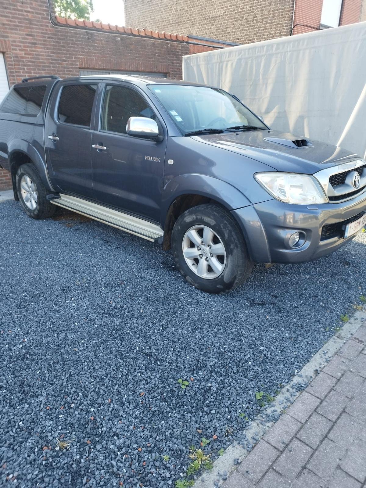 Toyota Hilux uit 2014 aangekocht door CarSwitch in Haaltert